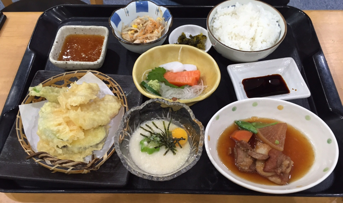 福山市のスーパー銭湯ゆららは風呂だけでなく食事が美味い！
